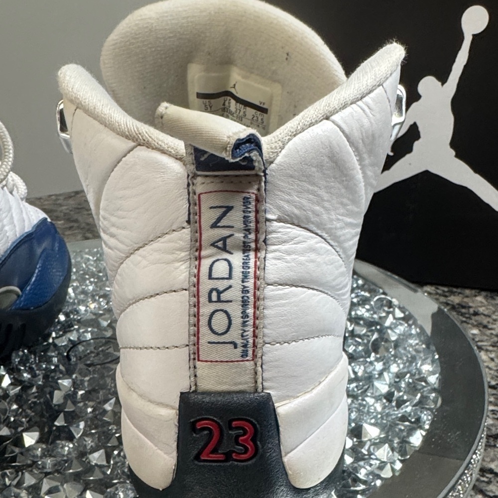 Jordan Retro 12 High-Top Sneakers 5Y - Picture 5 of 15